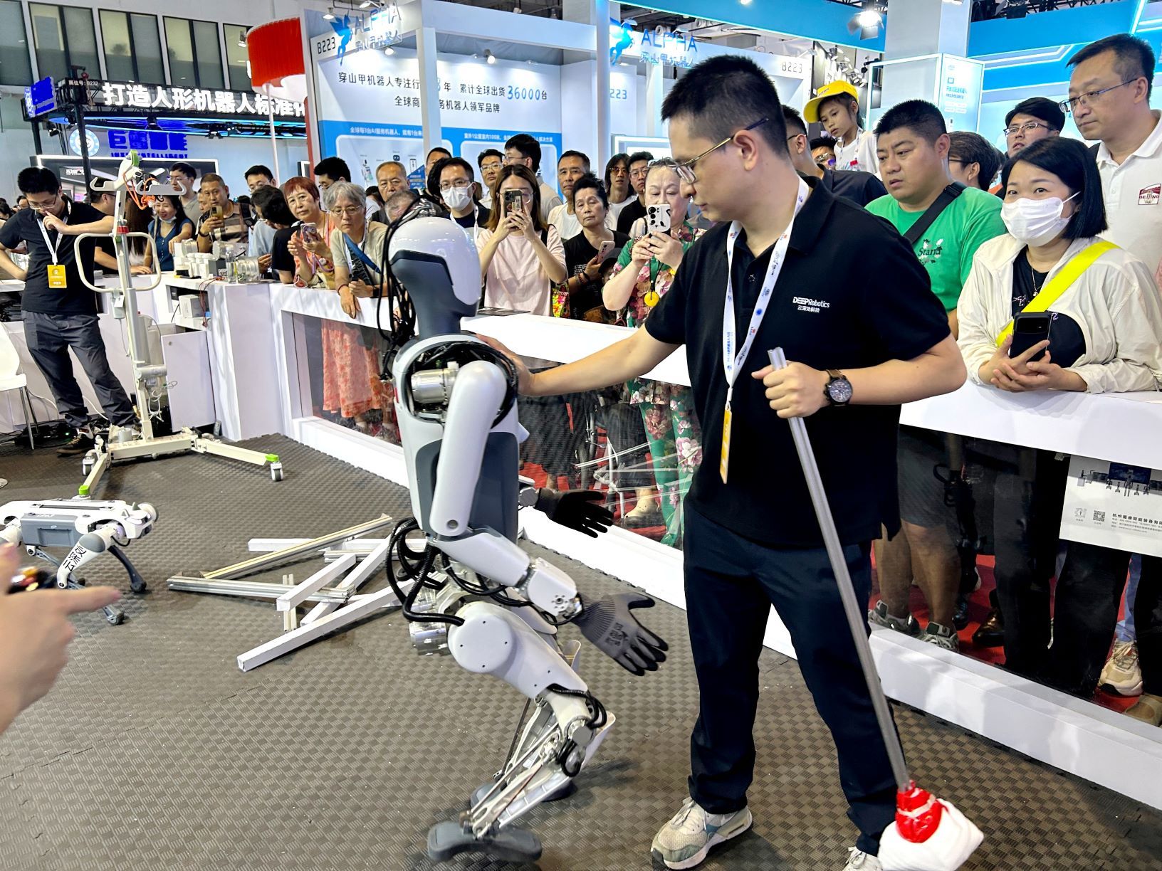 1724817702546333.jpg 1724817702546333.jpg